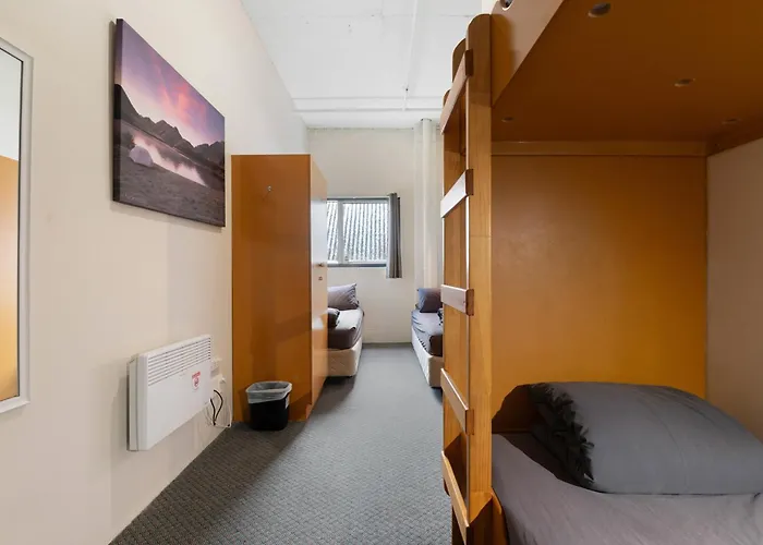 Rock Solid Backpackers Rotorua